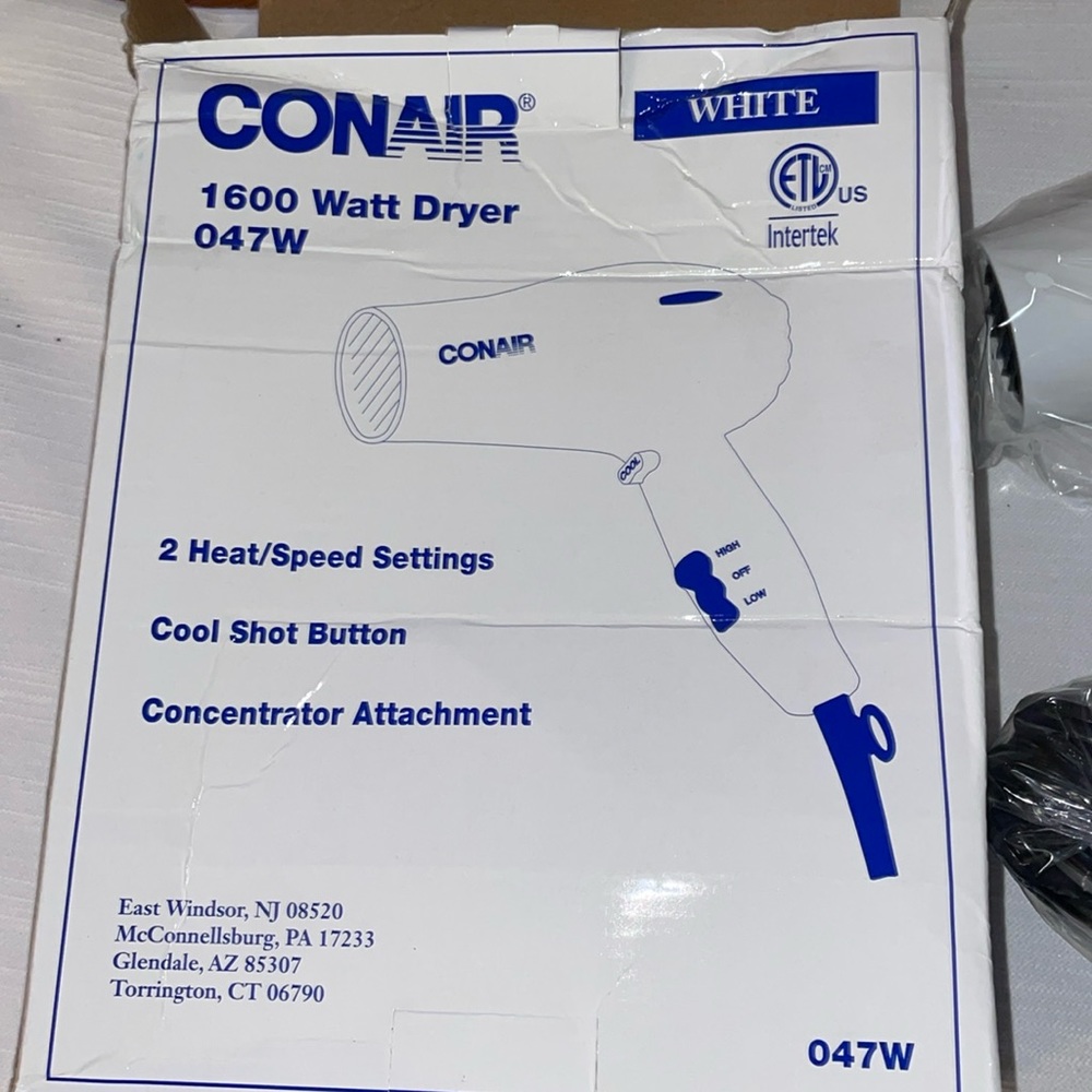 NIB Conair 1600 watt dryer 047w